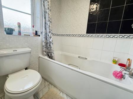 4 bedroom Detached house for sale in Hither Bath Bridge, Brislington, BS4