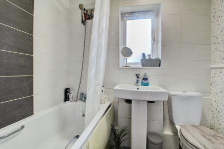 2 bedroom Terraced House to let in Murford Avenue, Bristol, BS13