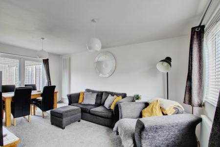 2 bedroom Terraced House to let in Murford Avenue, Bristol, BS13