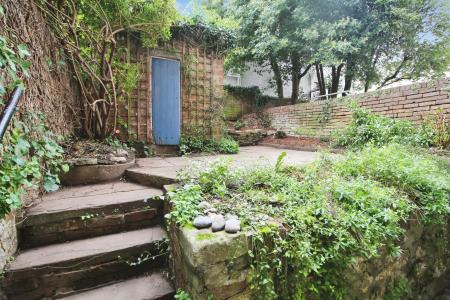 1 bedroom Flat to let in Coronation Road, Southville, Bristol, BS3