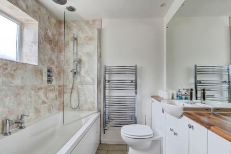 1 bedroom Flat for sale in Bath Road, Brislington, Bristol, BS4