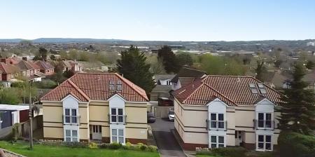 2 bedroom Flat for sale in Highridge Court, Highridge Green, Bristol, BS13