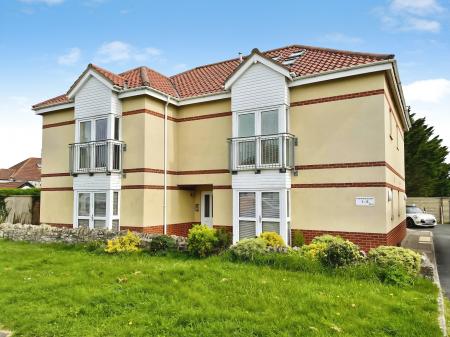 2 bedroom Flat for sale in Highridge Court, Highridge Green, Bristol, BS13