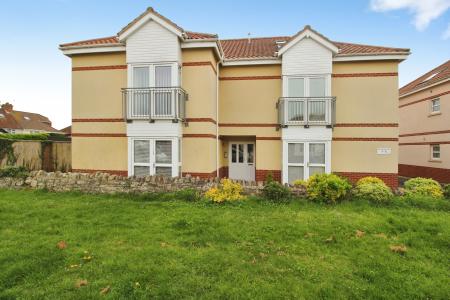 2 bedroom Flat for sale in Highridge Court, Highridge Green, Bristol, BS13