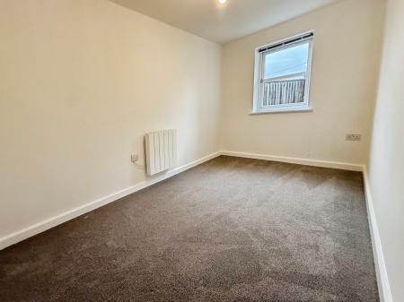 2 bedroom Flat for sale in Highridge Court, Highridge Green, Bristol, BS13
