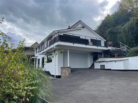 3 bedroom Detached house to let in Ham Lane, Dundry, BS41