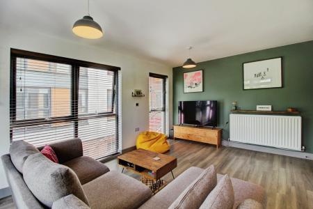 2 bedroom Flat to let in Paintworks, Arnos Vale, Bristol, BS4