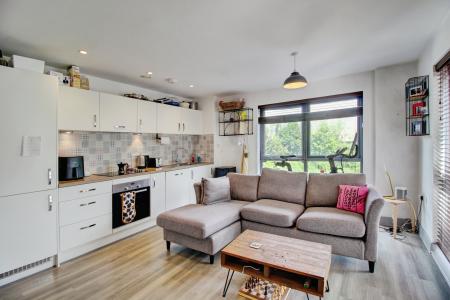 2 bedroom Flat to let in Paintworks, Arnos Vale, Bristol, BS4