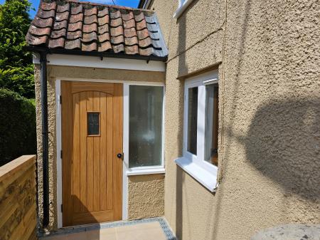 3 bedroom Cottage to let in 6 High Street, Backwell, BS29