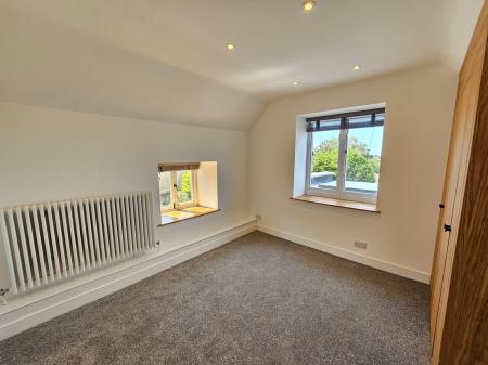 3 bedroom Cottage to let in 6 High Street, Backwell, BS29