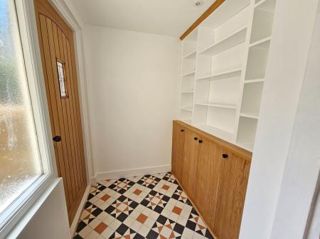 3 bedroom Cottage to let in 6 High Street, Backwell, BS29