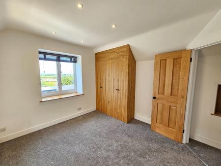 3 bedroom Cottage to let in 6 High Street, Backwell, BS29