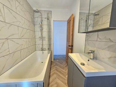 3 bedroom Cottage to let in 6 High Street, Backwell, BS29