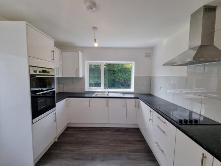 4 bedroom Semi-detached house to let in Brooklyn, Wrington, BS40