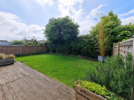 4 bedroom Semi-detached house to let in Brooklyn, Wrington, BS40