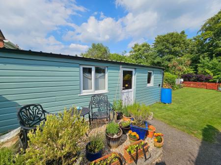 3 bedroom Semi-detached house to let in Cliff Street, Cheddar, BS27
