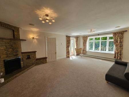 3 bedroom Detached house to let in Backwell Hill Road, Backwell, BS48