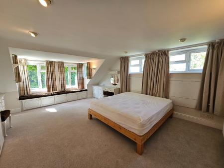 3 bedroom Detached house to let in Backwell Hill Road, Backwell, BS48