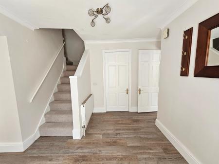 3 bedroom Detached house to let in Backwell Hill Road, Backwell, BS48