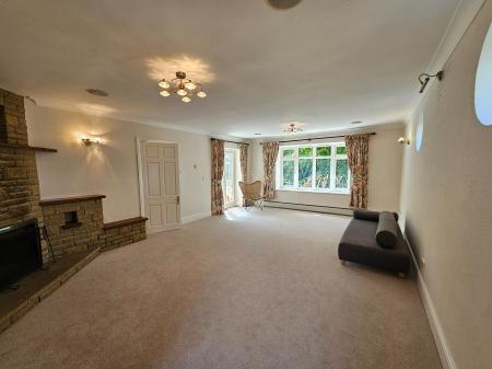 3 bedroom Detached house to let in Backwell Hill Road, Backwell, BS48