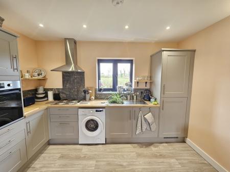 1 bedroom Barn Conversion to let in Cheddar Road, Cocklake, BS28