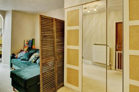 2 bedroom Flat to let in Victoria Walk, Cotham, Bristol, BS6