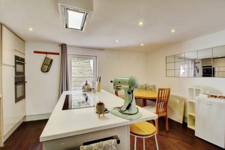 2 bedroom Flat to let in Victoria Walk, Cotham, Bristol, BS6
