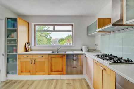 3 bedroom Semi-detached house to let in Lees Hill, Kingswood, Bristol, BS15