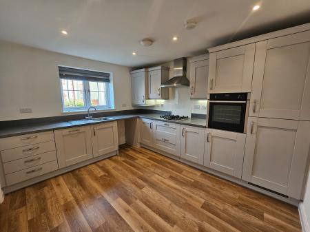 3 bedroom Semi-detached house to let in Dabinett Drive, Sandford, BS25