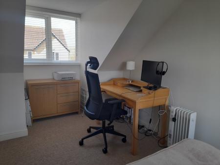 4 bedroom Detached house to let in Cappards Road, Bishop Sutton, BS39