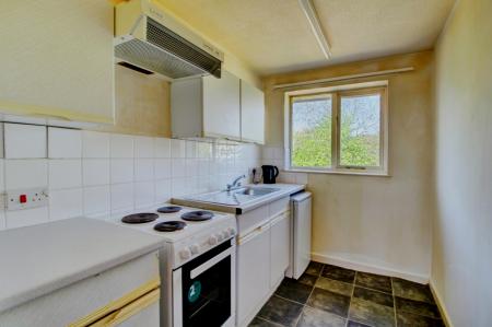 1 bedroom Flat for sale in Atlas Close, Fishponds, Bristol, BS5