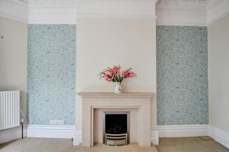 2 bedroom Flat to let in Lilymead Avenue, Knowle, Bristol, BS4