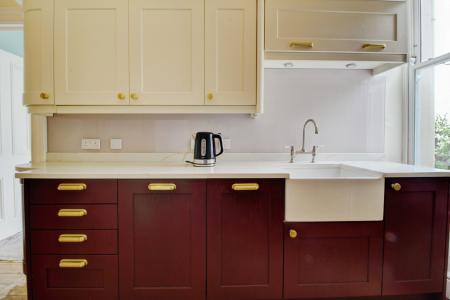 2 bedroom Flat to let in Lilymead Avenue, Knowle, Bristol, BS4