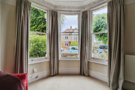 2 bedroom Flat to let in Lilymead Avenue, Knowle, Bristol, BS4