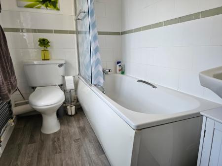 4 bedroom Semi-detached house to let in Bonhill Road, Bishop Sutton, BS39