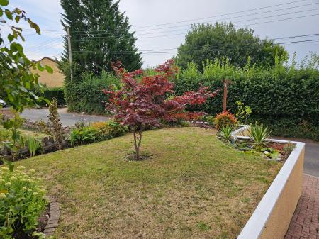 4 bedroom Semi-detached house to let in Bonhill Road, Bishop Sutton, BS39