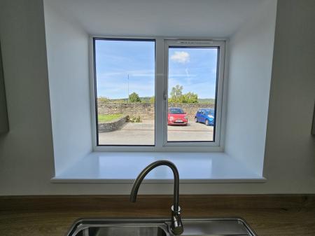 3 bedroom End of terrace house to let in Woodview Terrace, Nailsea, BS48