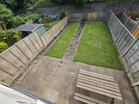 3 bedroom End of terrace house to let in Woodview Terrace, Nailsea, BS48