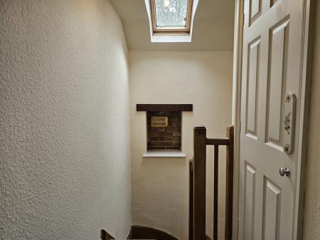 2 bedroom Terraced House to let in High Street, Wrington, BS40
