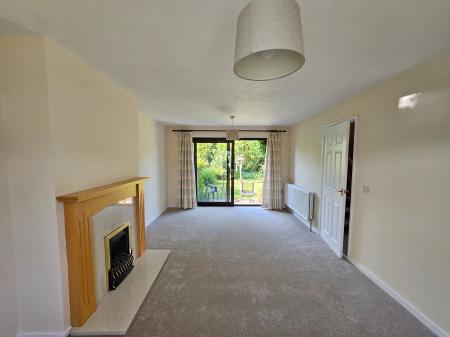 4 bedroom Detached house to let in Stowey Road, Yatton, BS49