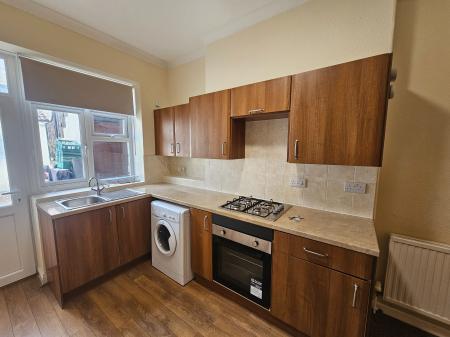 1 bedroom Flat to let in Milton Road, Weston super Mare, BS23