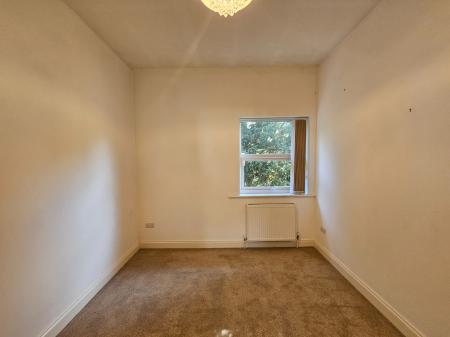 2 bedroom Flat to let in Kew Road, Weston super Mare, BS23