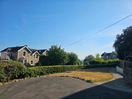 2 bedroom Flat to let in Kew Road, Weston super Mare, BS23