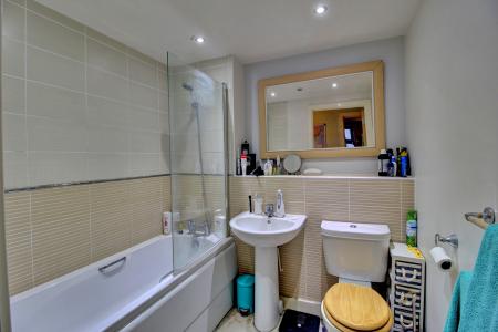 2 bedroom Flat to let in Talavera Close, Old Market, Bristol, BS2