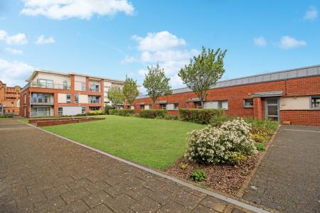 2 bedroom Flat to let in Broad Weir, City Centre, Bristol, BS1