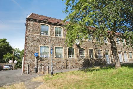 1 bedroom Flat to let in Hudd's Vale Road, St George, Bristol, BS5