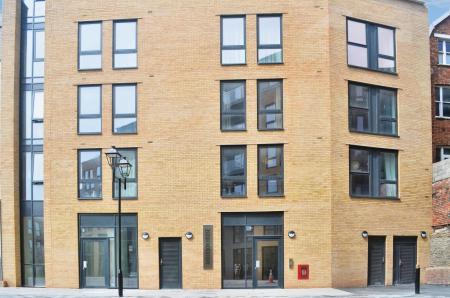 1 bedroom Flat to let in Beckford Street, Stokes Croft, Bristol, BS1