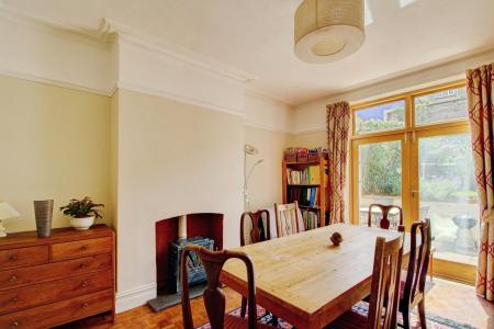 4 bedroom Terraced House to let in Sylvia Avenue, Knowle, Bristol, BS3