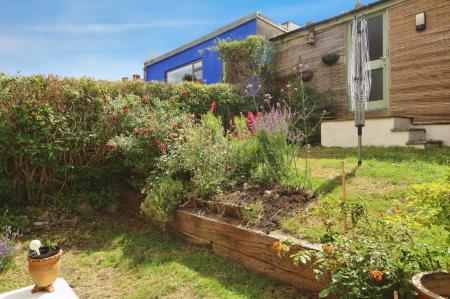 4 bedroom Terraced House to let in Sylvia Avenue, Knowle, Bristol, BS3