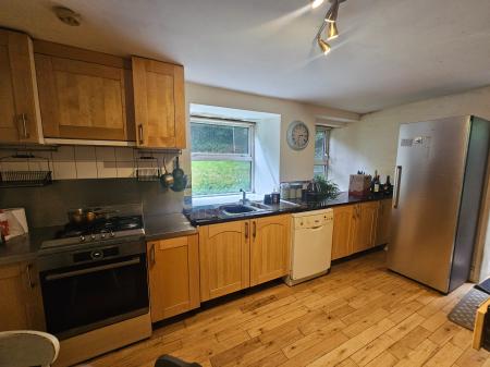 2 bedroom Flat to let in 8 Edinburgh Place, Weston super Mare, BS23